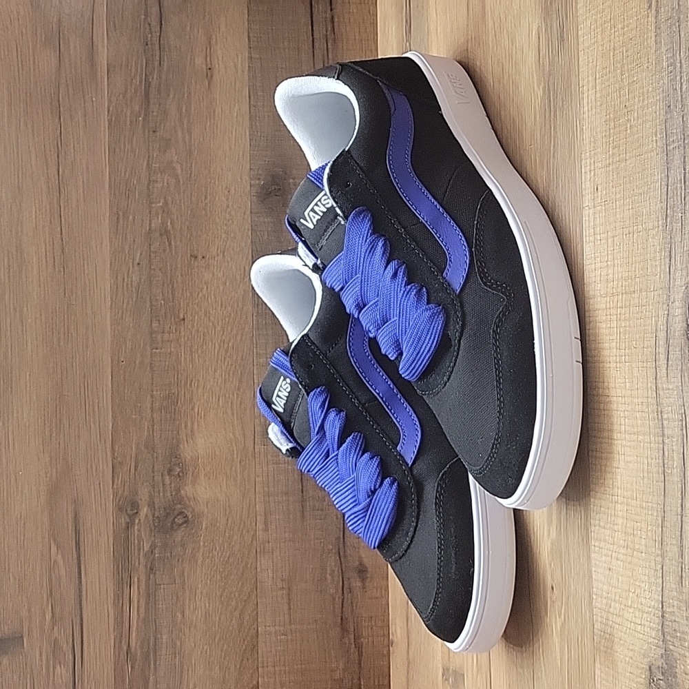 Van's Cruze Too Cc Brand new in the box authentic